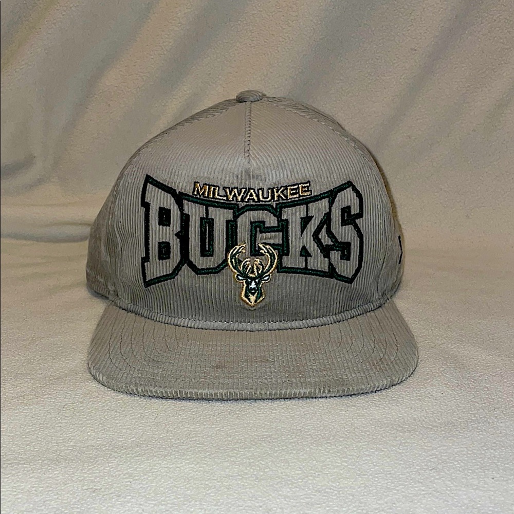 Milwaukee Bucks Gray Cap